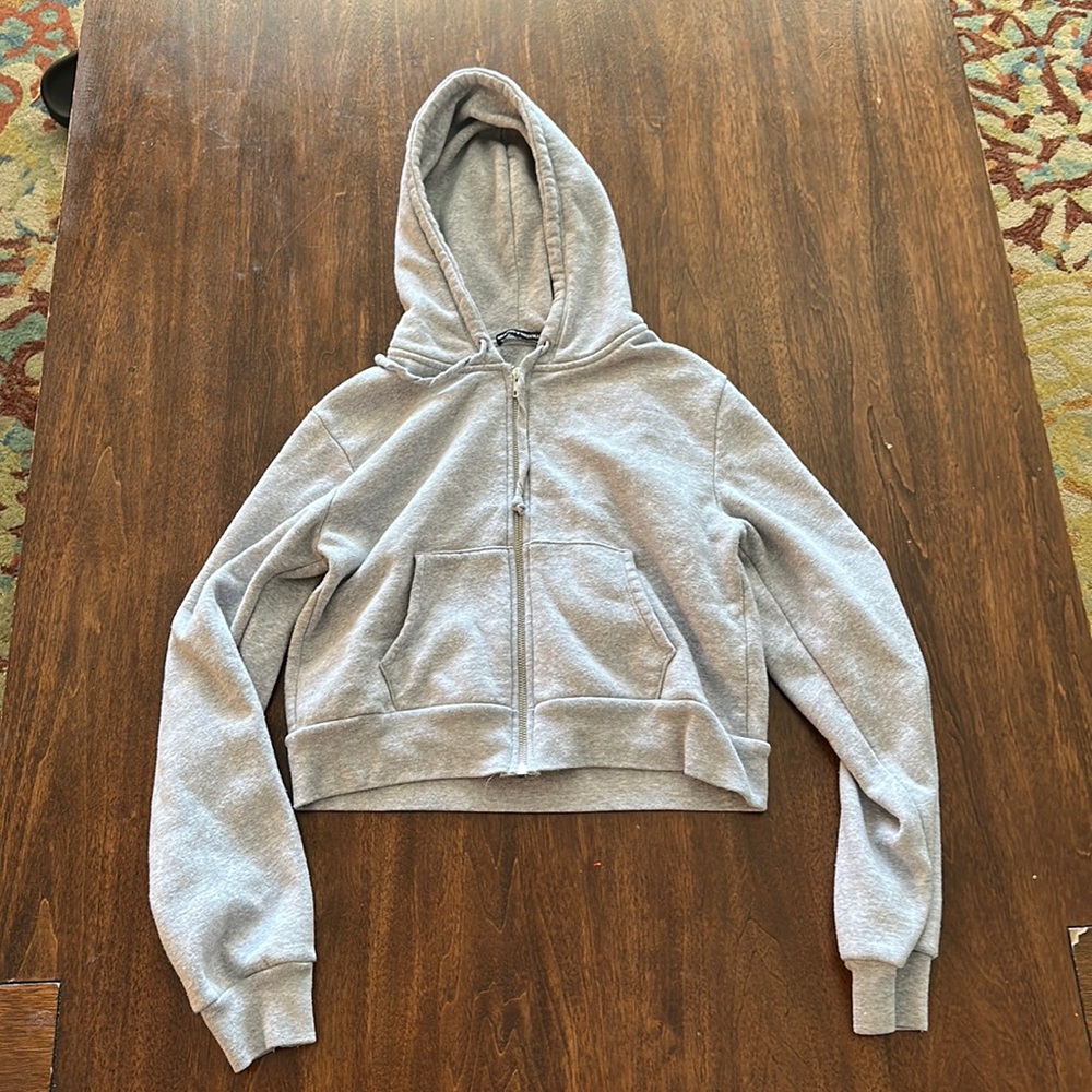 Brandy Melville women’s zip up hoodie one size